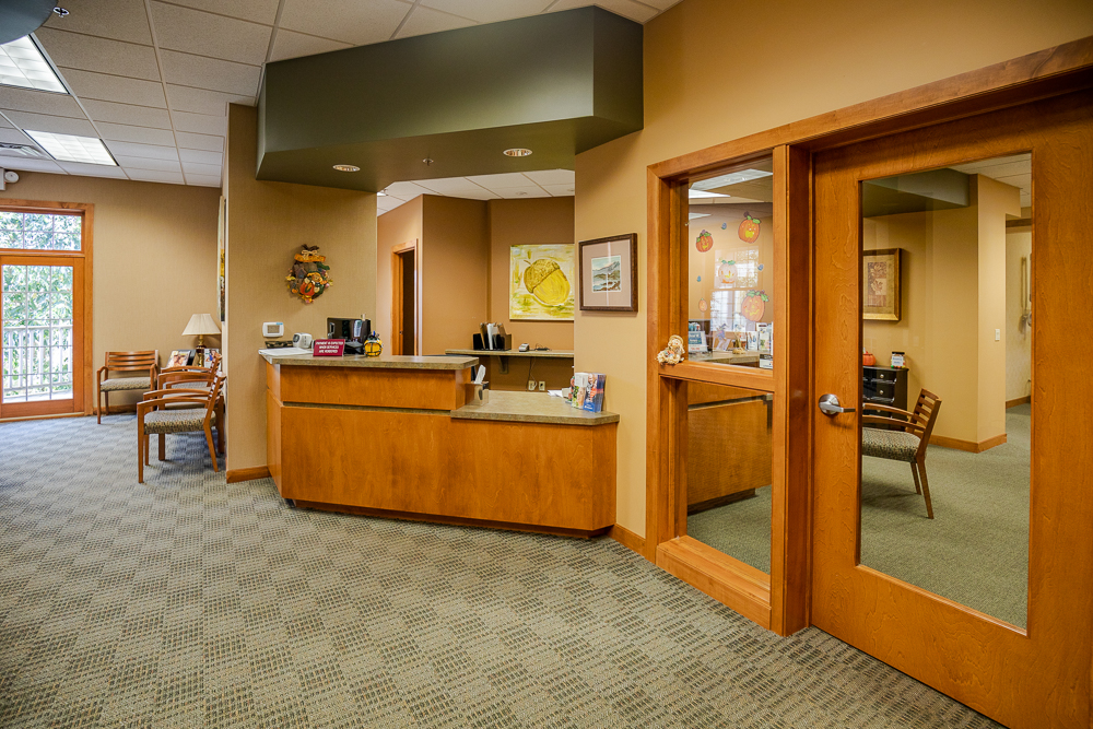 Reception at Golden Oak Dental