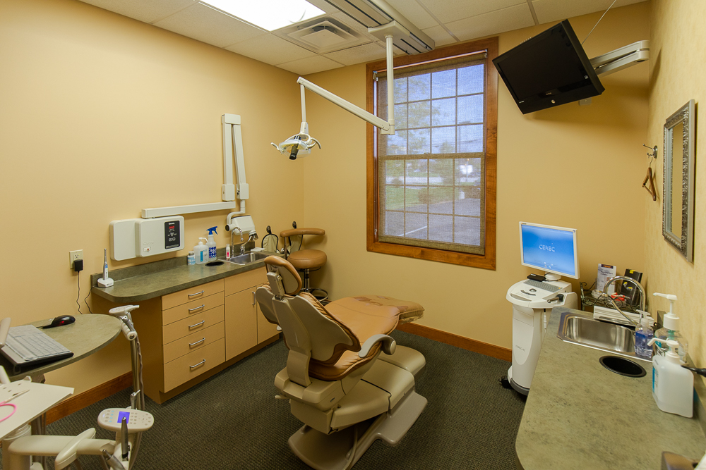 Treatment room at Golden Oak Dental